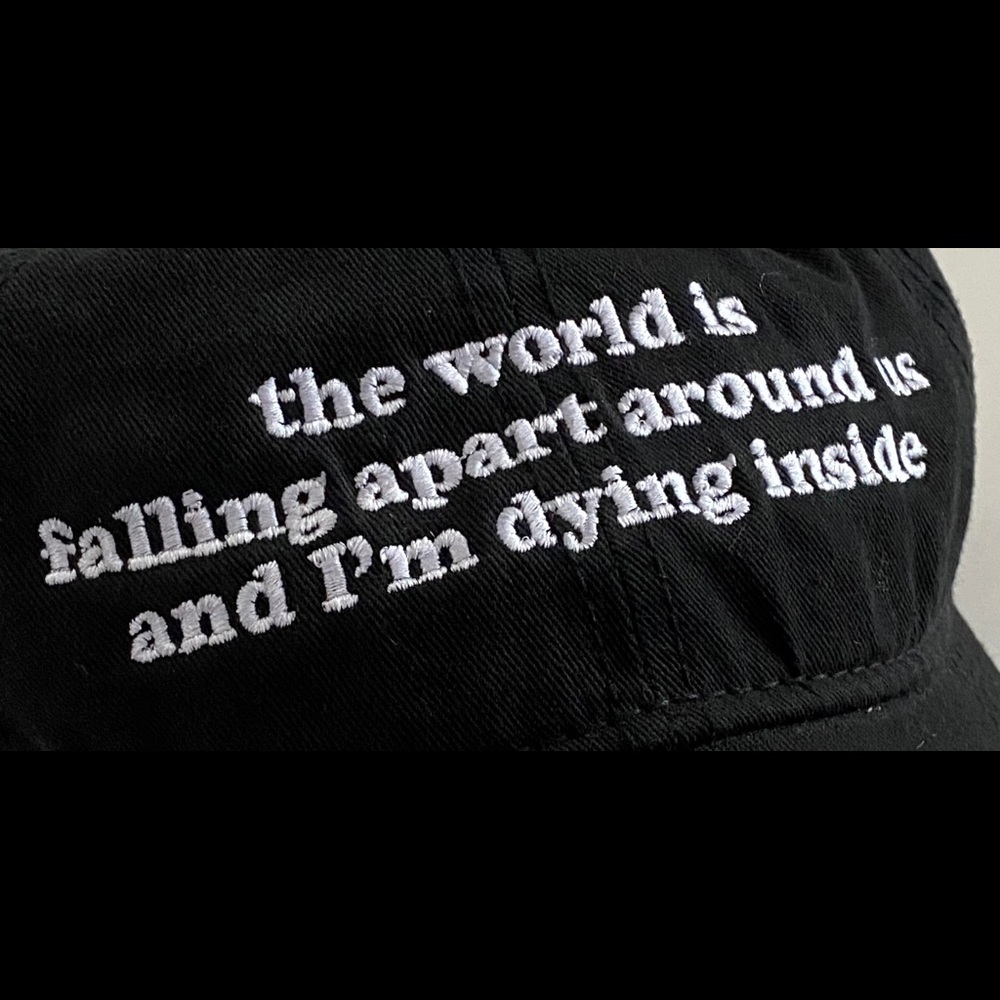 Word is falling apart dad hat Schitt’s Creek Moira - Picture 2 of 3